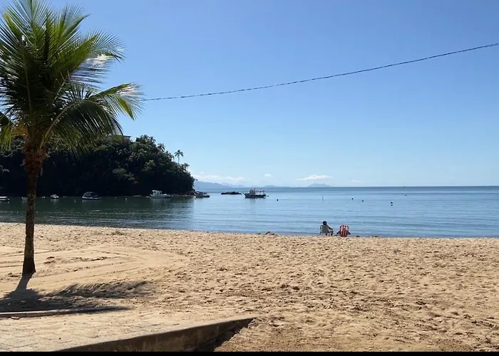 Praia Das Cigarras Na Areia
